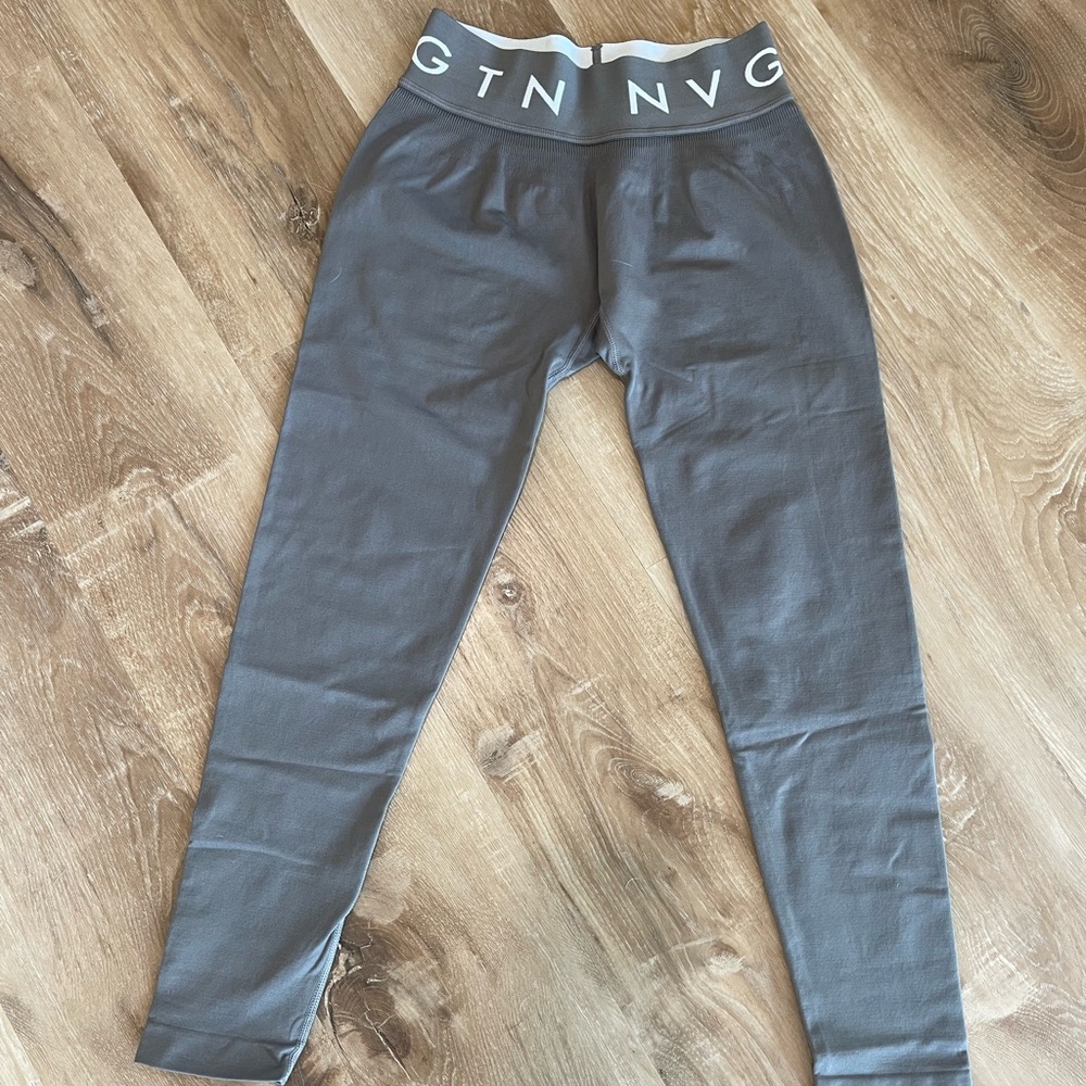 NVGTN Grey Women’s Leggings